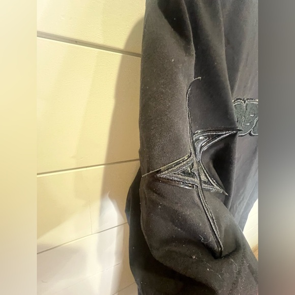 Officially Liscensed NFL Dallas Cowboys ProStandard Black on Black T-shirt - Picture 8 of 10